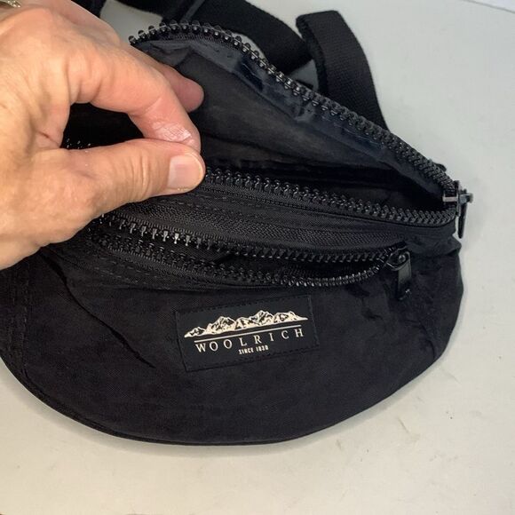 Woolrich Black Logo Front Nylon Fanny Pack Belt Bag - Picture 3 of 9